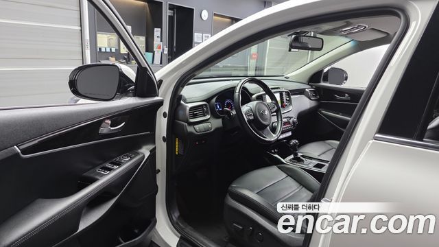 Kia Sorento 2017 — photo 10