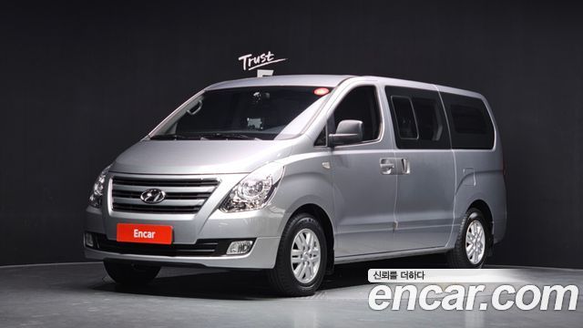 Hyundai Starex 2017 — photo 1