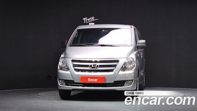 Hyundai Starex 2017 — photo 3