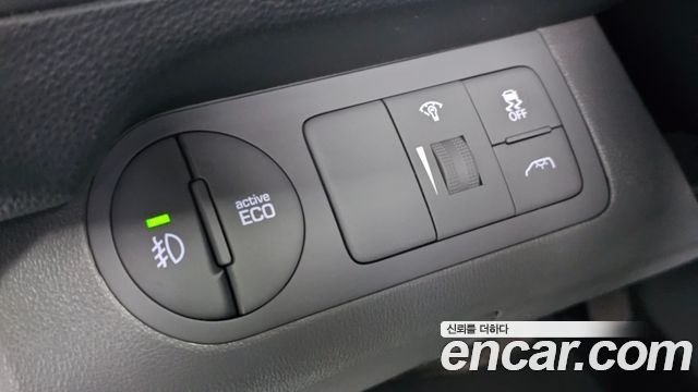 Hyundai Starex 2017 — photo 22