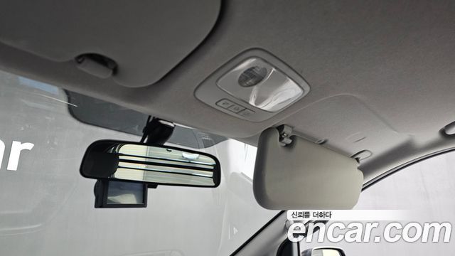 Hyundai Starex 2017 — photo 24