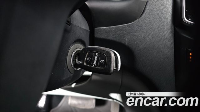 Hyundai Starex 2017 — photo 25