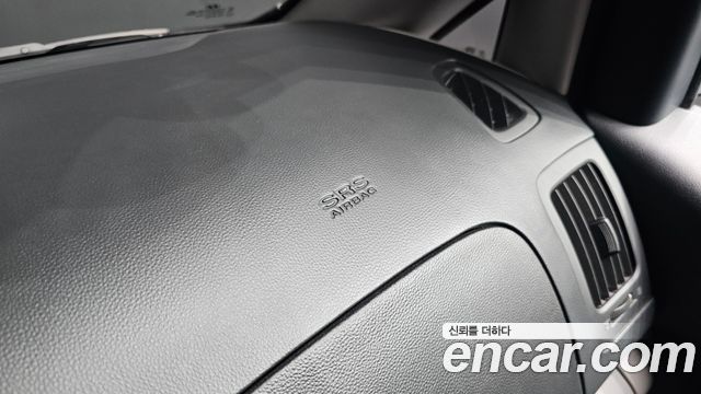 Hyundai Starex 2017 — photo 28