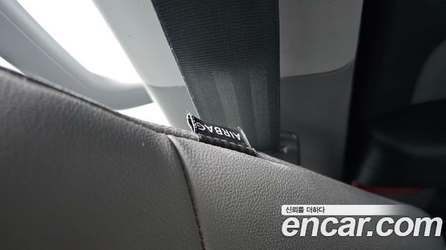 Hyundai Starex 2017 — photo 29