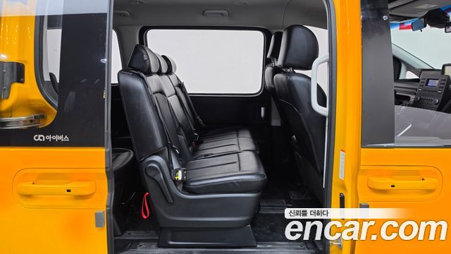 Hyundai Staria 2022 — photo 17