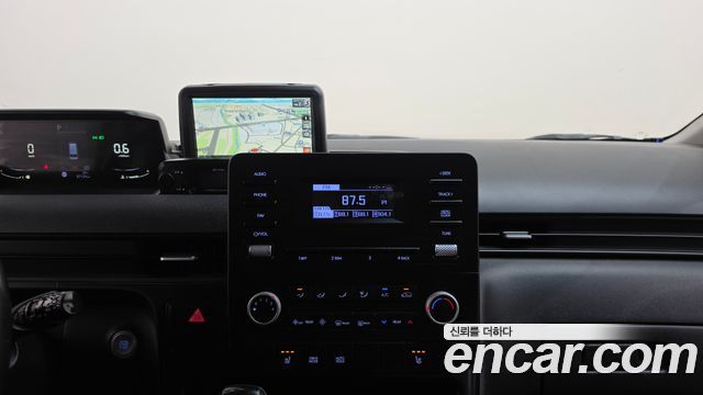 Hyundai Staria 2022 — photo 19