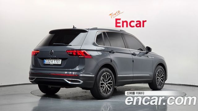 Volkswagen Tiguan 2024 — photo 2