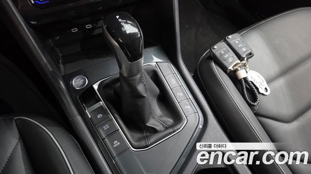 Volkswagen Tiguan 2024 — photo 12