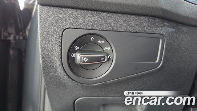 Volkswagen Tiguan 2024 — photo 26