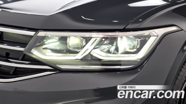 Volkswagen Tiguan 2024 — photo 8