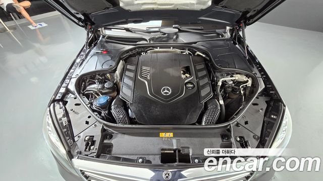 Mercedes-Benz S-Class 2019 — photo 6