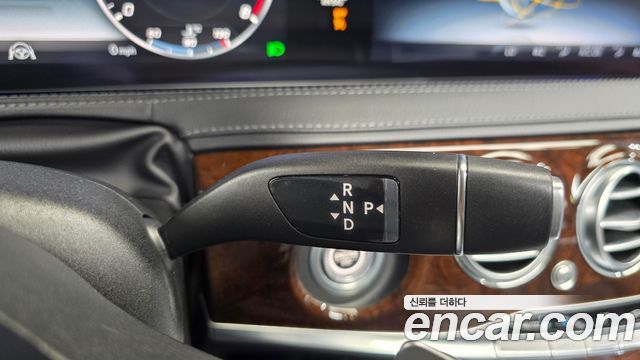 Mercedes-Benz S-Class 2019 — photo 12