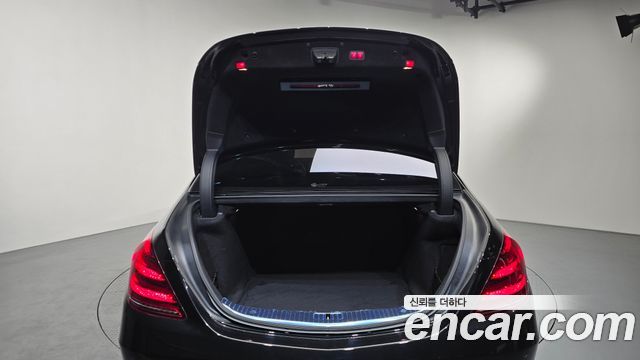 Mercedes-Benz S-Class 2019 — photo 25