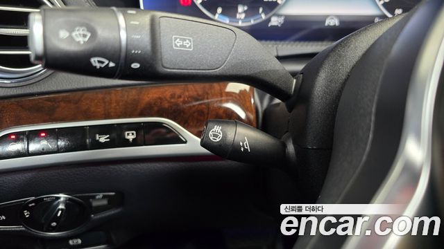 Mercedes-Benz S-Class 2019 — photo 28