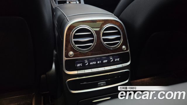 Mercedes-Benz S-Class 2019 — photo 40