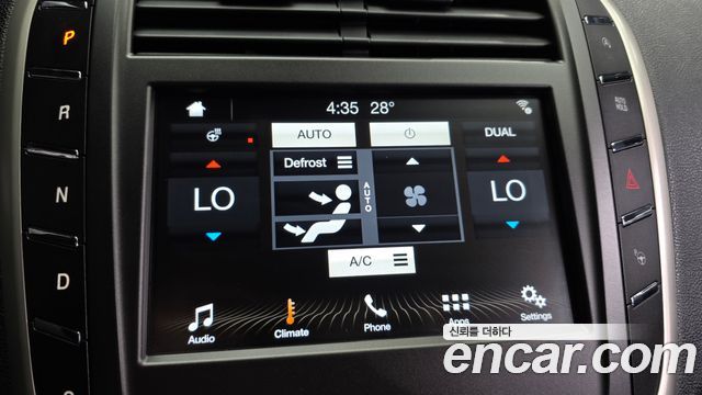 Lincoln MKC 2017 — photo 20