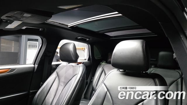 Lincoln MKC 2017 — photo 24