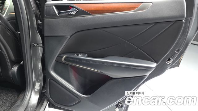 Lincoln MKC 2017 — photo 15