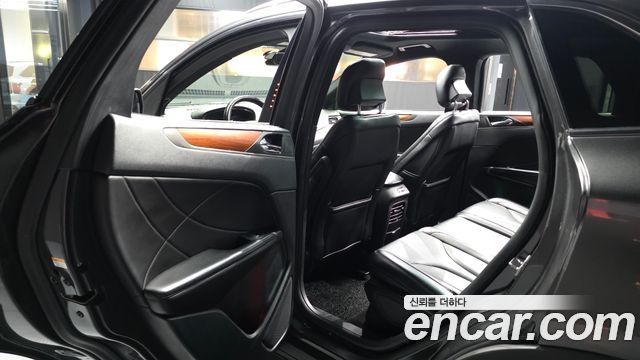Lincoln MKC 2017 — photo 16