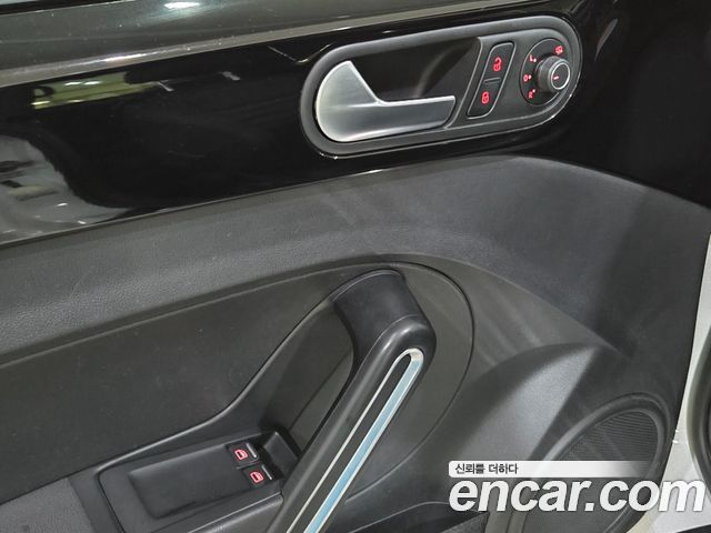Volkswagen Beatle 2015 — photo 15