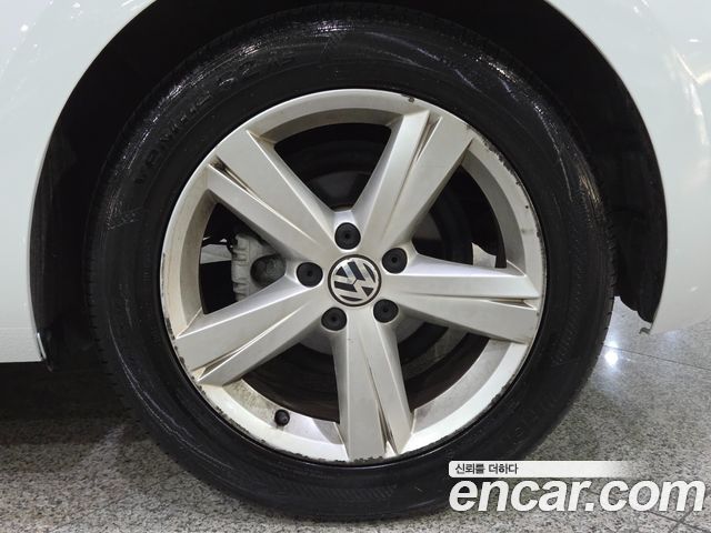 Volkswagen Beatle 2015 — photo 20