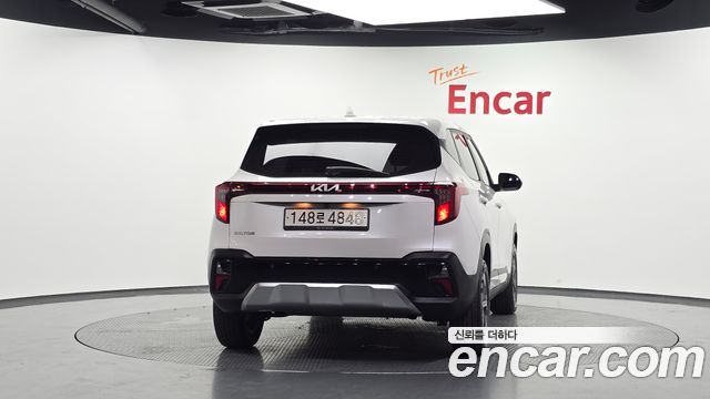 Kia Seltos 2023 — photo 4