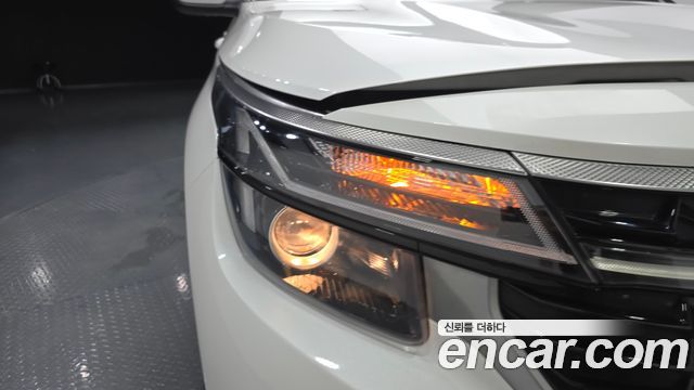 Kia Seltos 2023 — photo 8