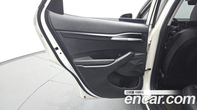 Kia Seltos 2023 — photo 15