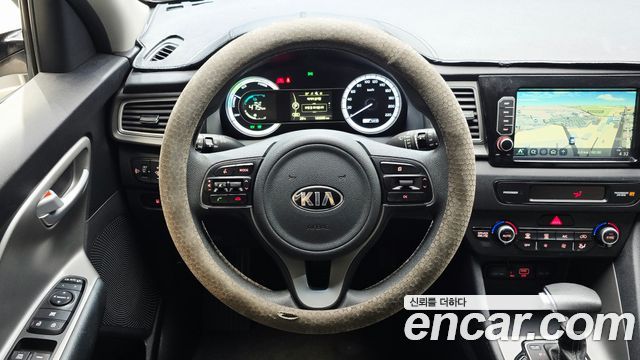 Kia Niro 2017 — photo 14