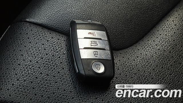 Kia Niro 2017 — photo 16