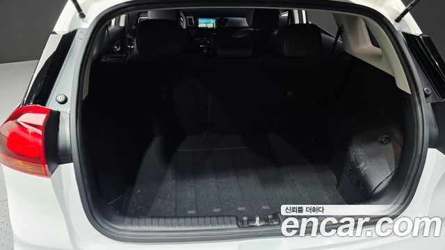 Kia Niro 2017 — photo 17