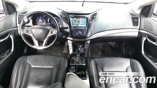 Hyundai i40 2012 — photo 10