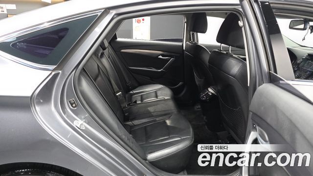Hyundai i40 2012 — photo 18