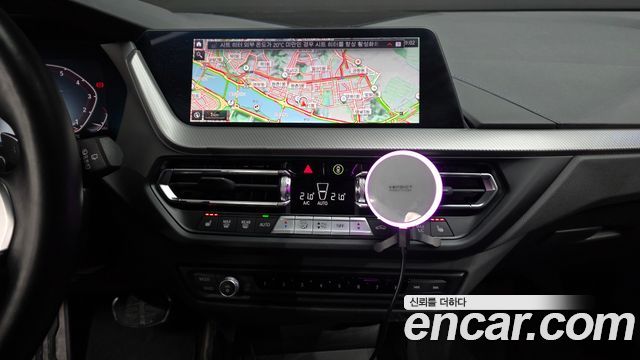 BMW 1-Series 2023 — photo 20