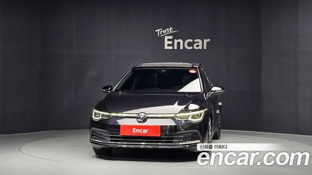 Volkswagen Golf 2022 — photo 3