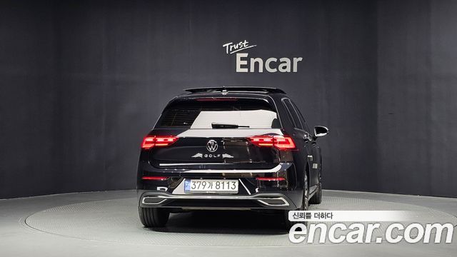 Volkswagen Golf 2022 — photo 4