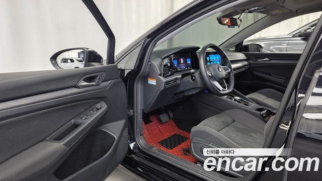 Volkswagen Golf 2022 — photo 13