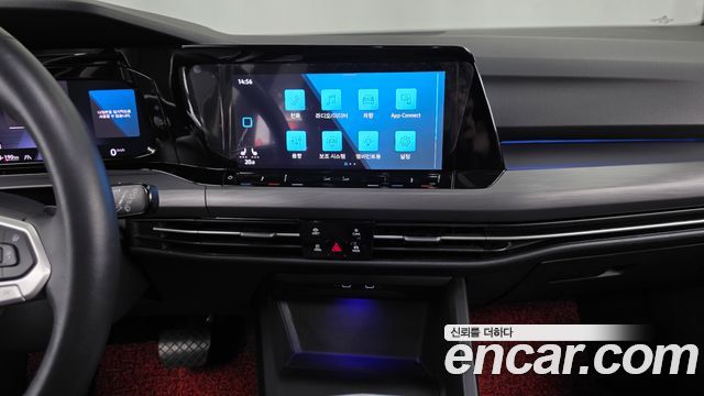 Volkswagen Golf 2022 — photo 20
