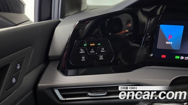 Volkswagen Golf 2022 — photo 25