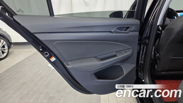 Volkswagen Golf 2022 — photo 15