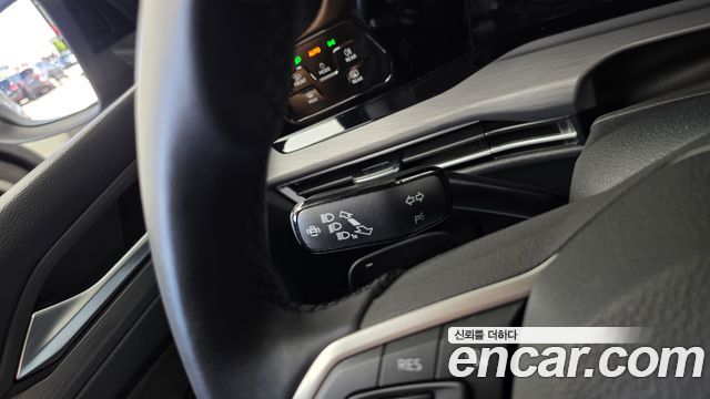 Volkswagen Golf 2022 — photo 29