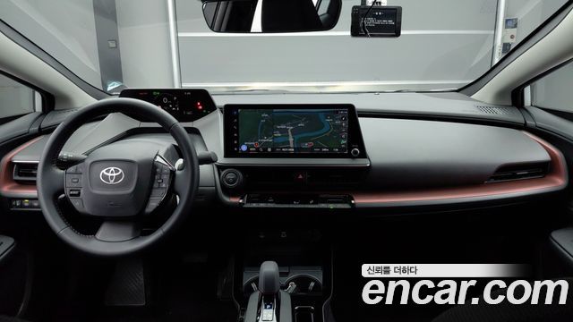 Toyota Prius 2024 — photo 7