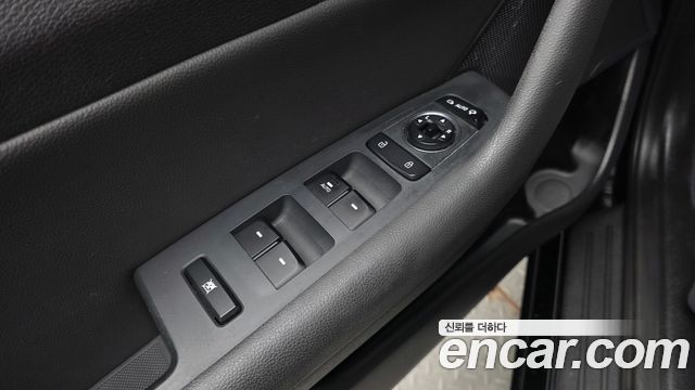 Hyundai Sonata 2016 — photo 12