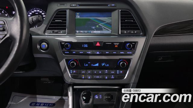 Hyundai Sonata 2016 — photo 16