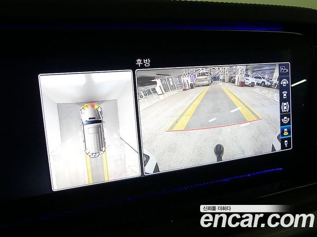 Mercedes-Benz G-Class 2020 — photo 12