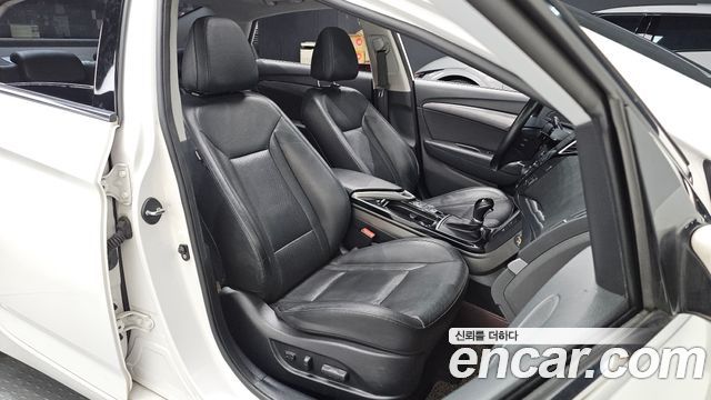 Hyundai i40 2016 — photo 10