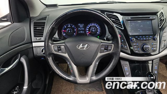 Hyundai i40 2016 — photo 13