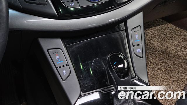 Hyundai i40 2016 — photo 19