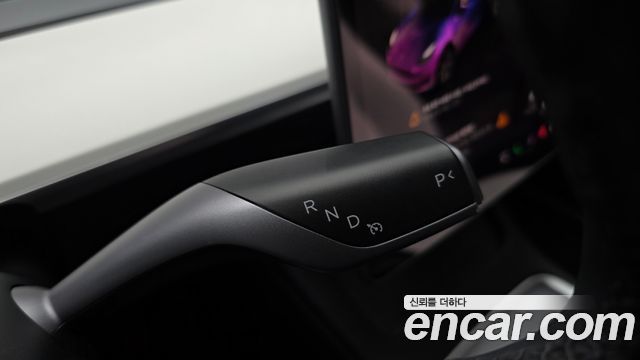 Tesla Model Y 2024 — photo 12
