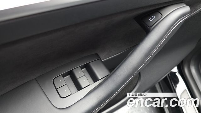 Tesla Model Y 2024 — photo 27